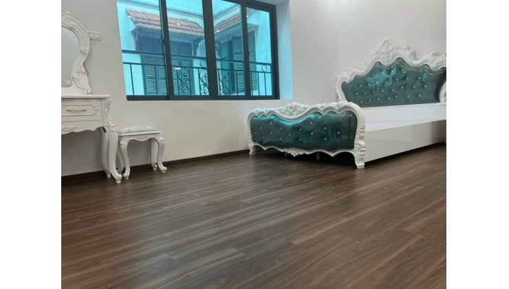 Bán nhà Lâm Du, 45m2 x 3 tầng, 2 mặt ngõ, nhà đẹp, đủ nội thất, Ở ngay